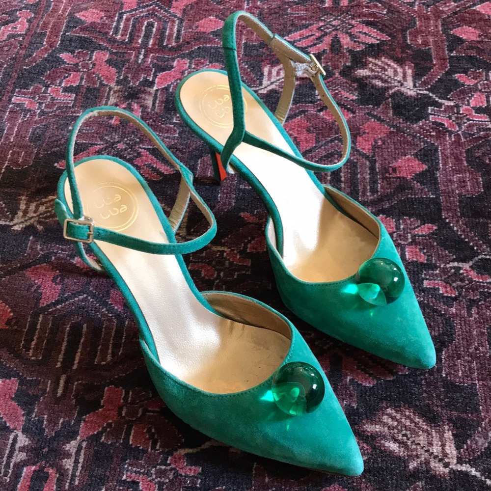 Magical green suede Spanish shoes